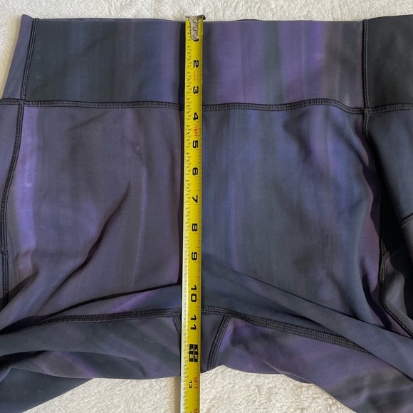 Lululemon in movement pants 25” Size 12 - Picture 9 of 9